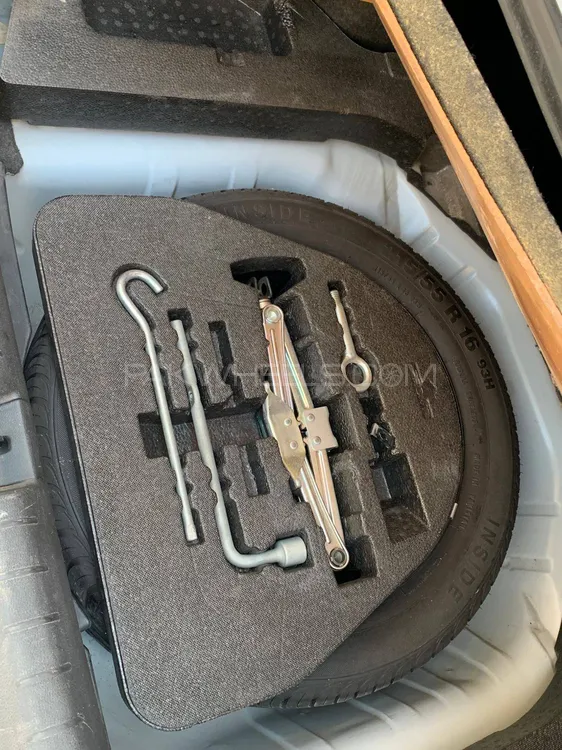 Honda Civic 2021 for Sale in Peshawar Honda Civic 2021 for Sale in Peshawar Image-6