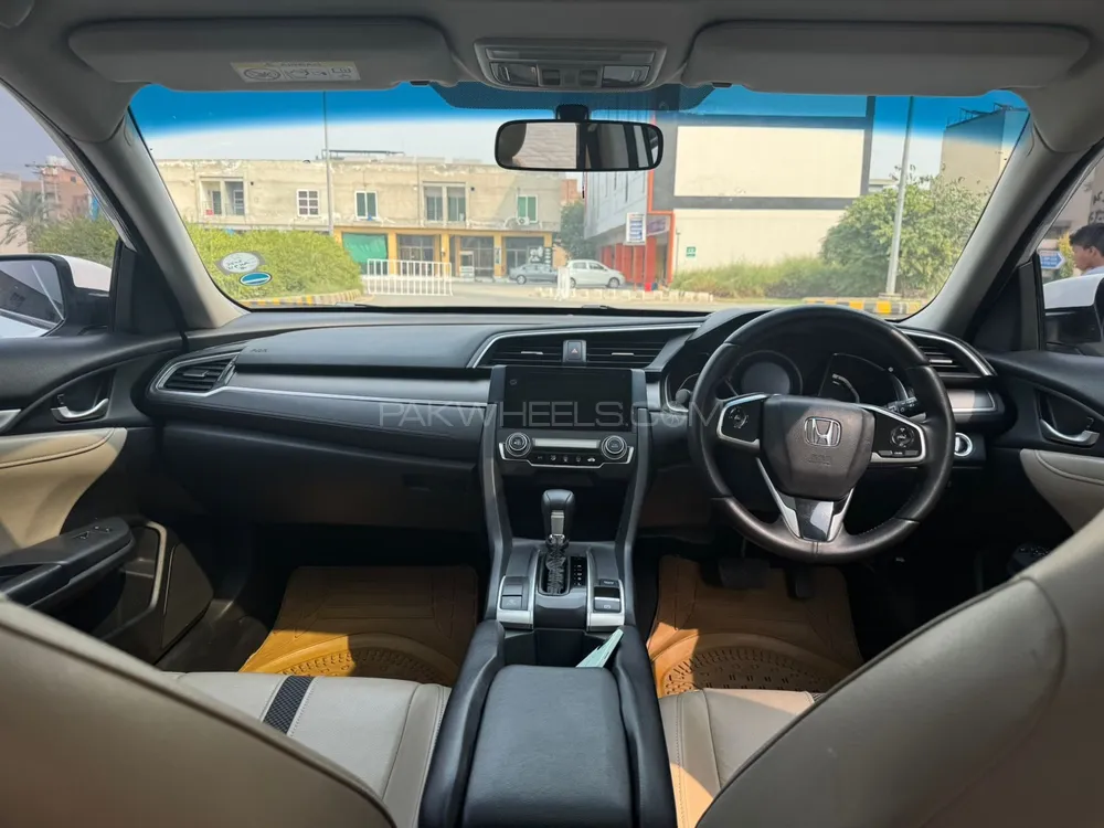 Honda Civic 2021 for Sale in Faisalabad Honda Civic 2021 for Sale in Faisalabad Image-8