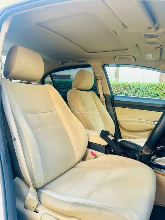 Honda Civic 2010 for Sale in Multan Honda Civic 2010 for Sale in Multan Image-8