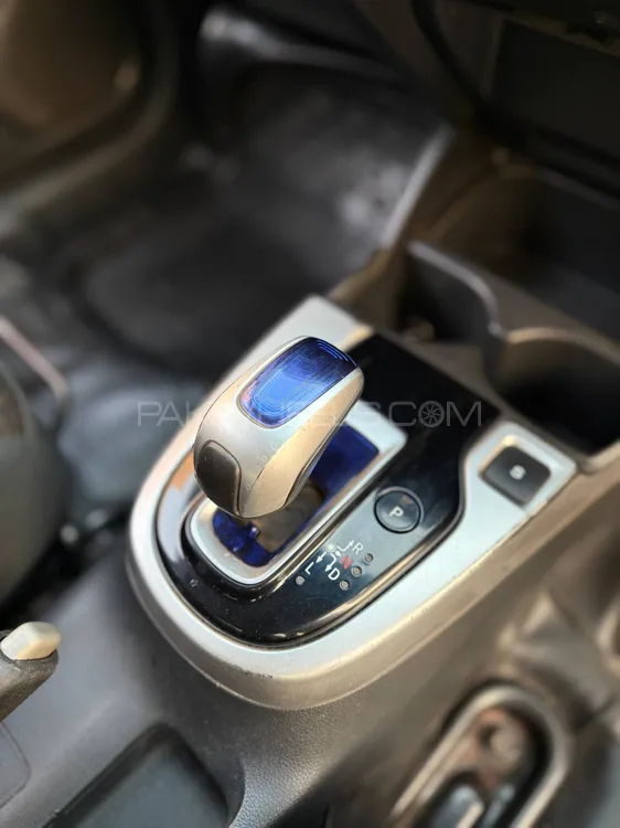 Honda Fit 2014 for Sale in Lahore Honda Fit 2014 for Sale in Lahore Image-9