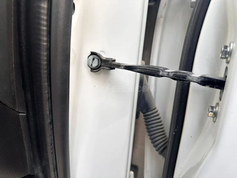 Honda HR-V 2023 for Sale in Karachi Honda HR-V 2023 for Sale in Karachi Image-17