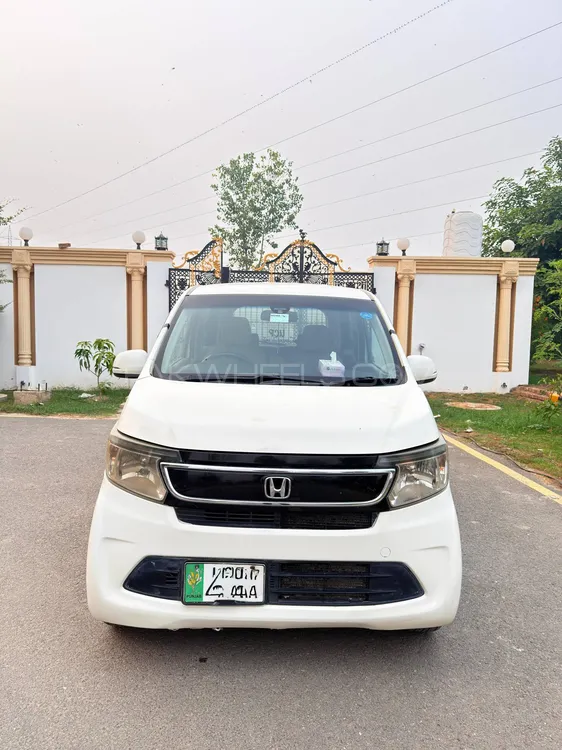 Honda N Wgn 2014 for Sale in Faisalabad Honda N Wgn 2014 for Sale in Faisalabad Image-4