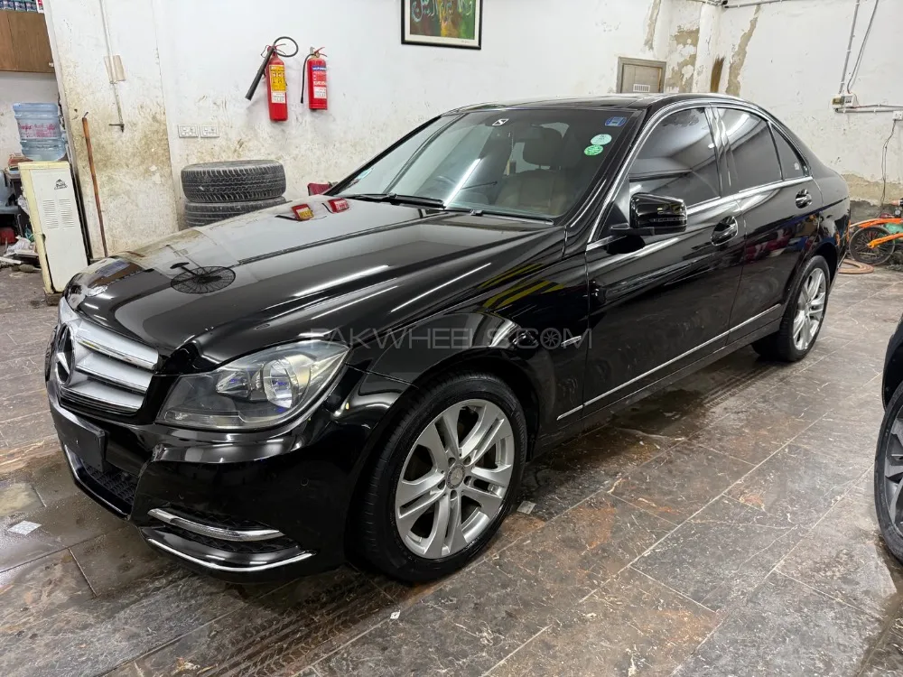 Mercedes Benz C Class 2012 for Sale in Karachi Mercedes Benz C Class 2012 for Sale in Karachi Image-5