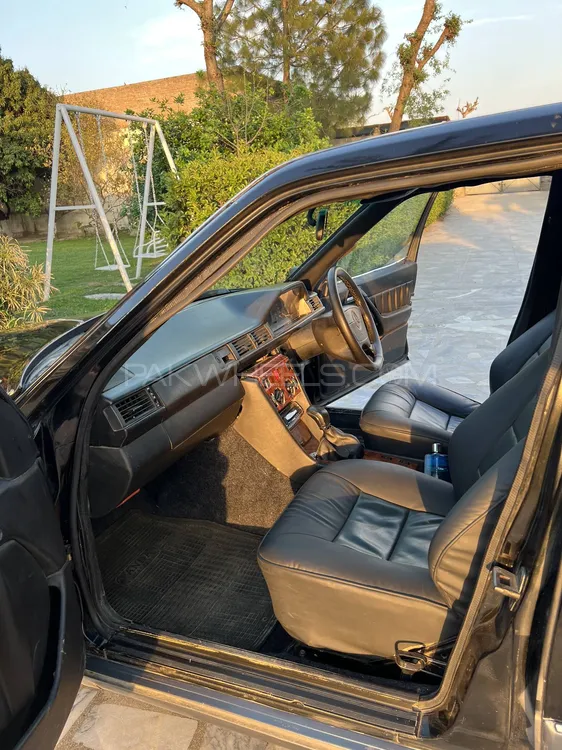 Mercedes Benz E Class 1990 for Sale in Peshawar Mercedes Benz E Class 1990 for Sale in Peshawar Image-14