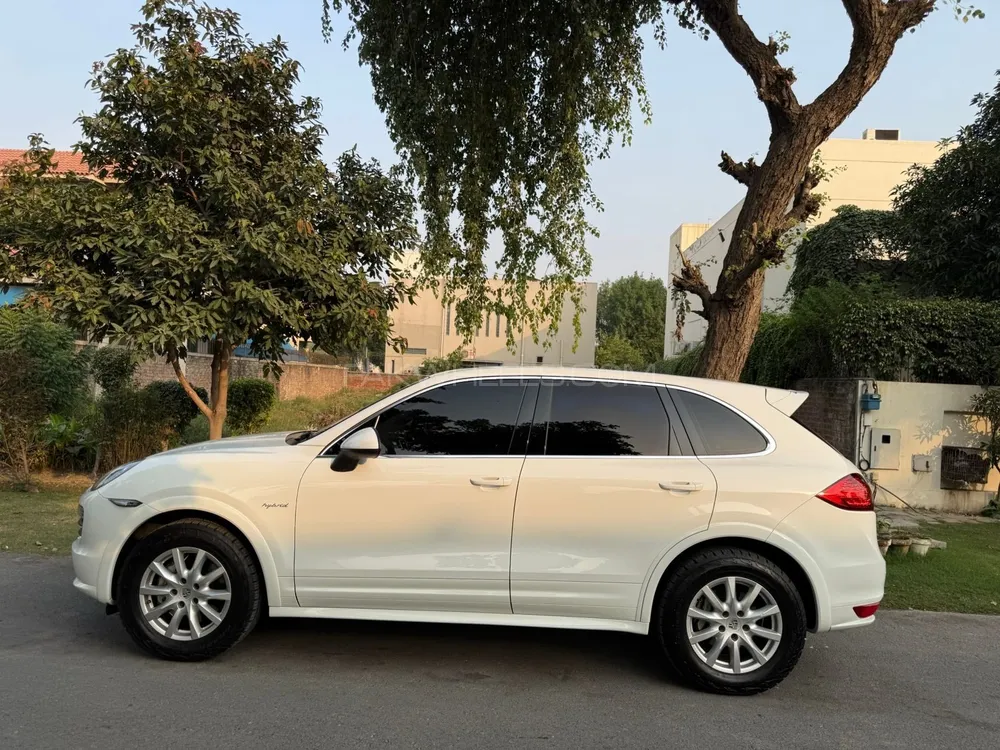 Porsche Cayenne 2013 for Sale in Lahore Porsche Cayenne 2013 for Sale in Lahore Image-8