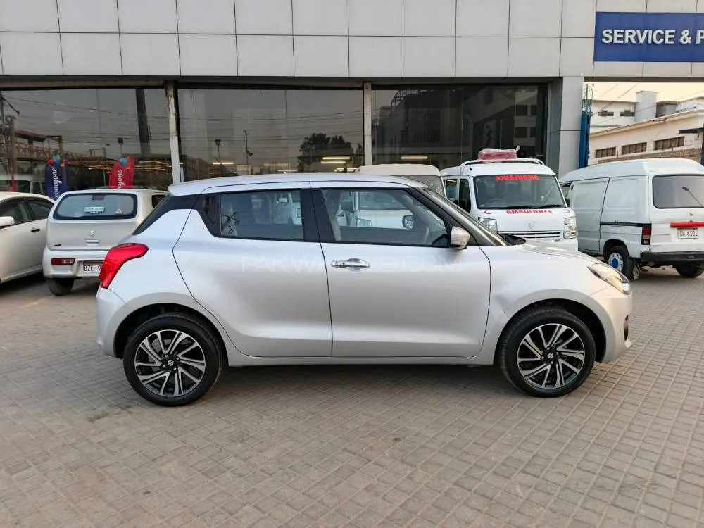 سوزوکی سوئفٹ 2025 for Sale in کراچی سوزوکی سوئفٹ 2025 for Sale in کراچی Image-3