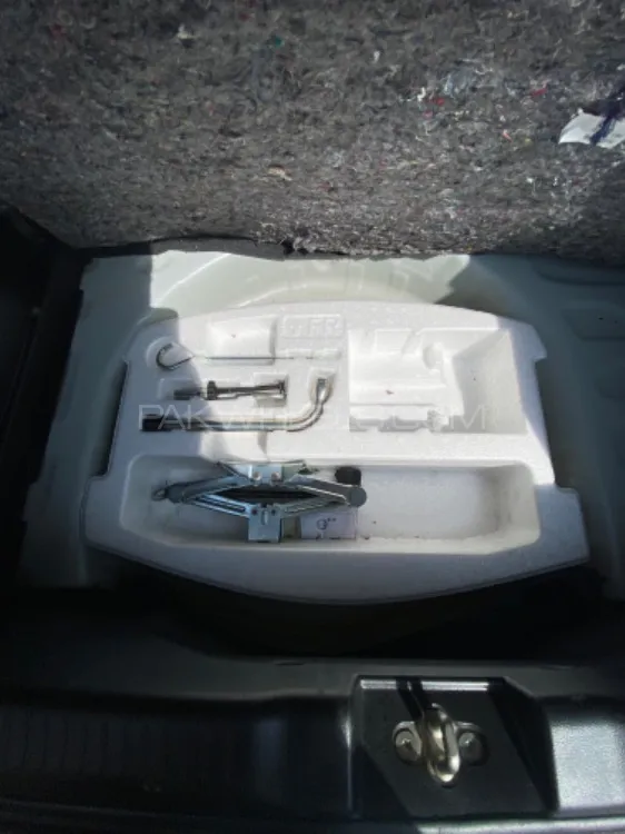 Suzuki Swift 2019 for Sale in Karachi Suzuki Swift 2019 for Sale in Karachi Image-10