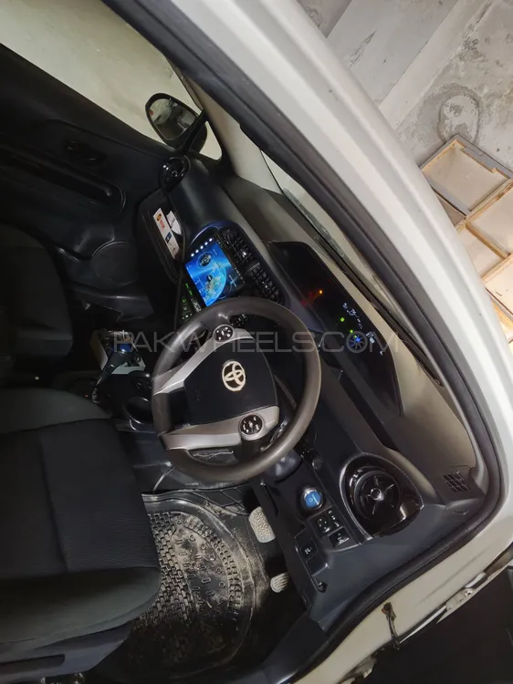 Toyota Aqua 2015 for Sale in Peshawar Toyota Aqua 2015 for Sale in Peshawar Image-9