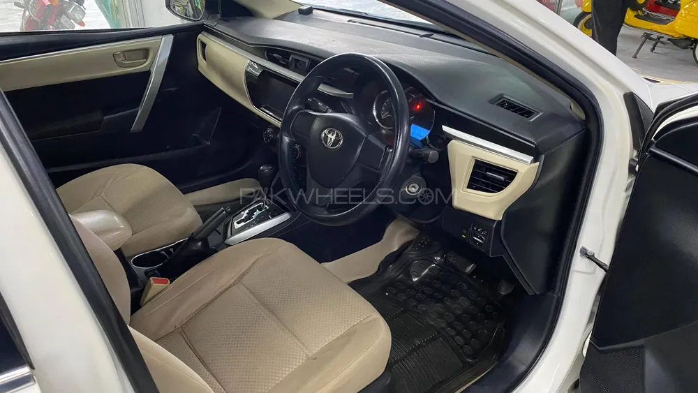Toyota Corolla 2016 for Sale in Gujranwala Toyota Corolla 2016 for Sale in Gujranwala Image-9