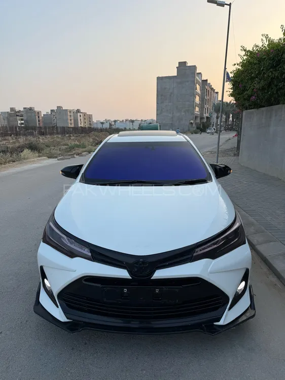 Toyota Corolla 2019 for Sale in Karachi Image-1