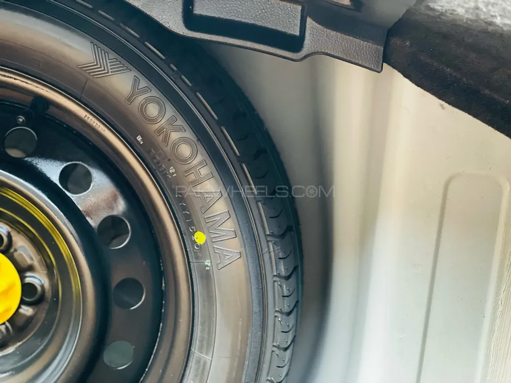 Toyota Corolla 2020 for Sale in Gujranwala Toyota Corolla 2020 for Sale in Gujranwala Image-16