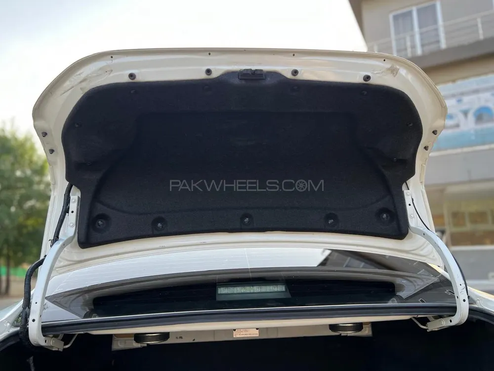 Toyota Corolla 2021 for Sale in Multan Toyota Corolla 2021 for Sale in Multan Image-10