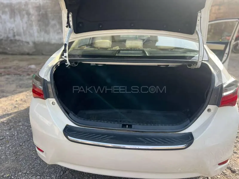 Toyota Corolla 2018 for Sale in Gujrat Toyota Corolla 2018 for Sale in Gujrat Image-15