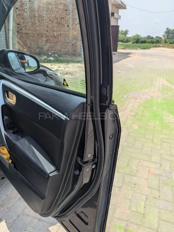 Toyota Corolla 2020 for Sale in Toba Tek Singh Toyota Corolla 2020 for Sale in Toba Tek Singh Image-4