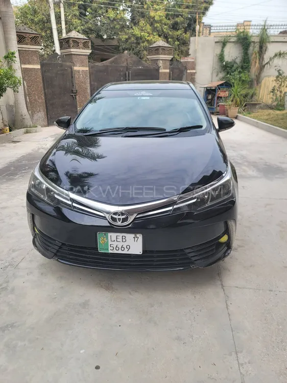 Toyota Corolla 2017 for Sale in Jalalpur Jattan Image-1