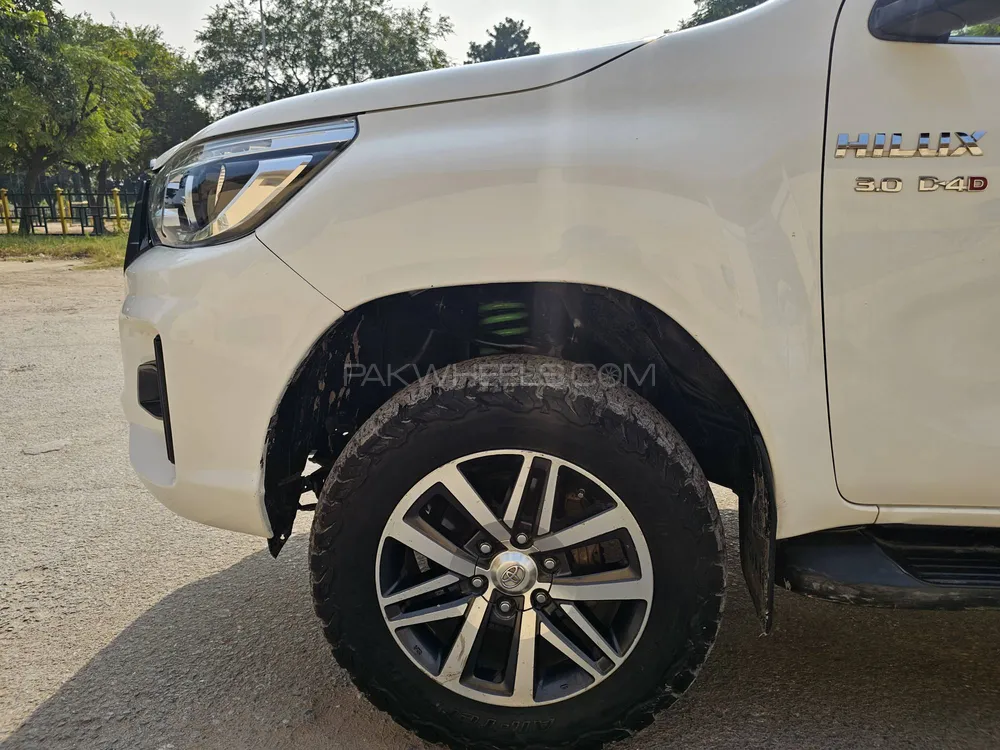 Toyota Hilux 2017 for Sale in Islamabad Toyota Hilux 2017 for Sale in Islamabad Image-12