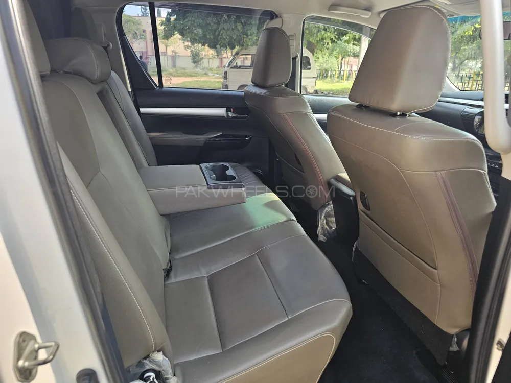 Toyota Hilux 2017 for Sale in Islamabad Toyota Hilux 2017 for Sale in Islamabad Image-19