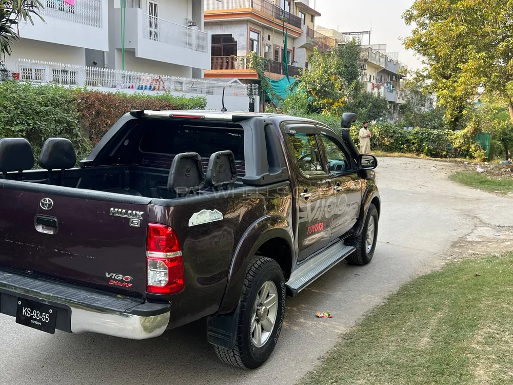 Toyota Hilux 2013 for Sale in Islamabad Toyota Hilux 2013 for Sale in Islamabad Image-8