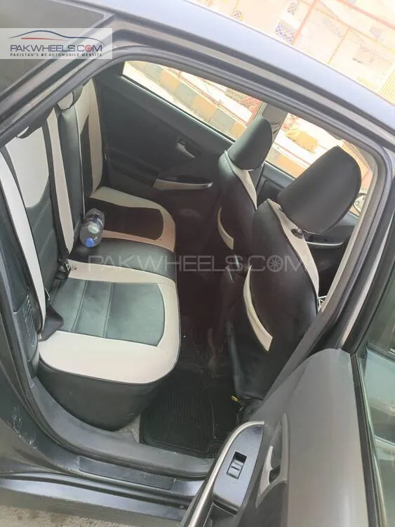 ٹویوٹا پریوس 2011 for Sale in کراچی ٹویوٹا پریوس 2011 for Sale in کراچی Image-11