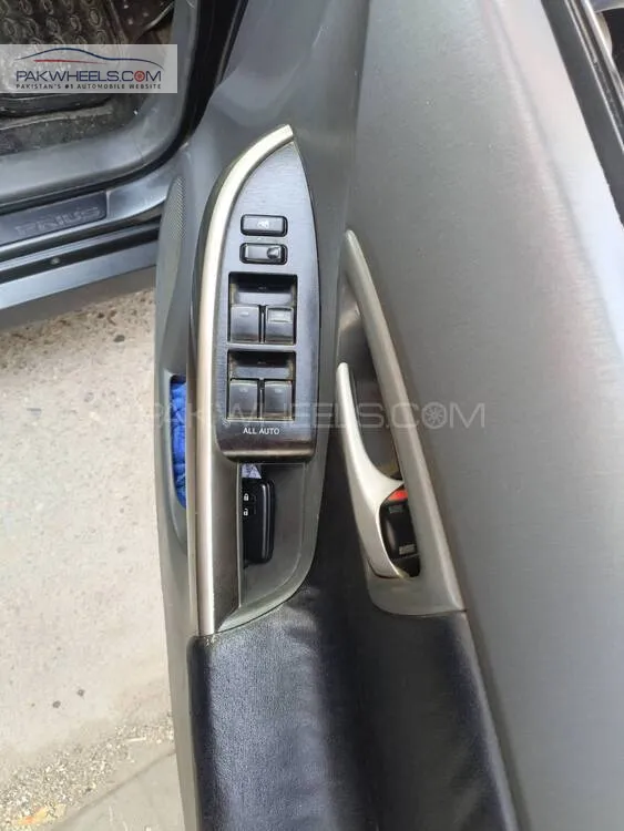 ٹویوٹا پریوس 2011 for Sale in کراچی ٹویوٹا پریوس 2011 for Sale in کراچی Image-12