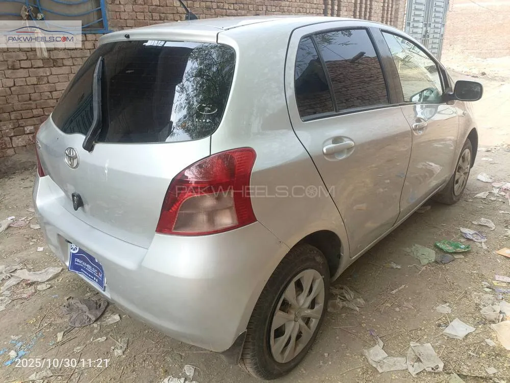 Toyota Vitz 2005 for Sale in Multan Toyota Vitz 2005 for Sale in Multan Image-4