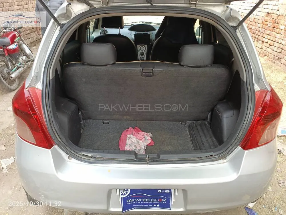 Toyota Vitz 2005 for Sale in Multan Toyota Vitz 2005 for Sale in Multan Image-7