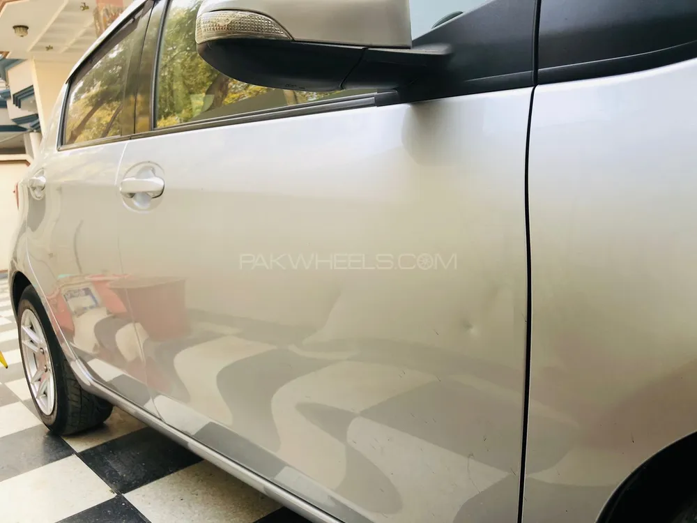 Toyota Vitz 2014 for Sale in Gujrat Toyota Vitz 2014 for Sale in Gujrat Image-4