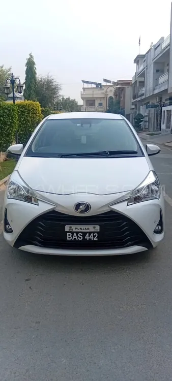 Toyota Vitz 2018 for Sale in D.G.Khan Image-1