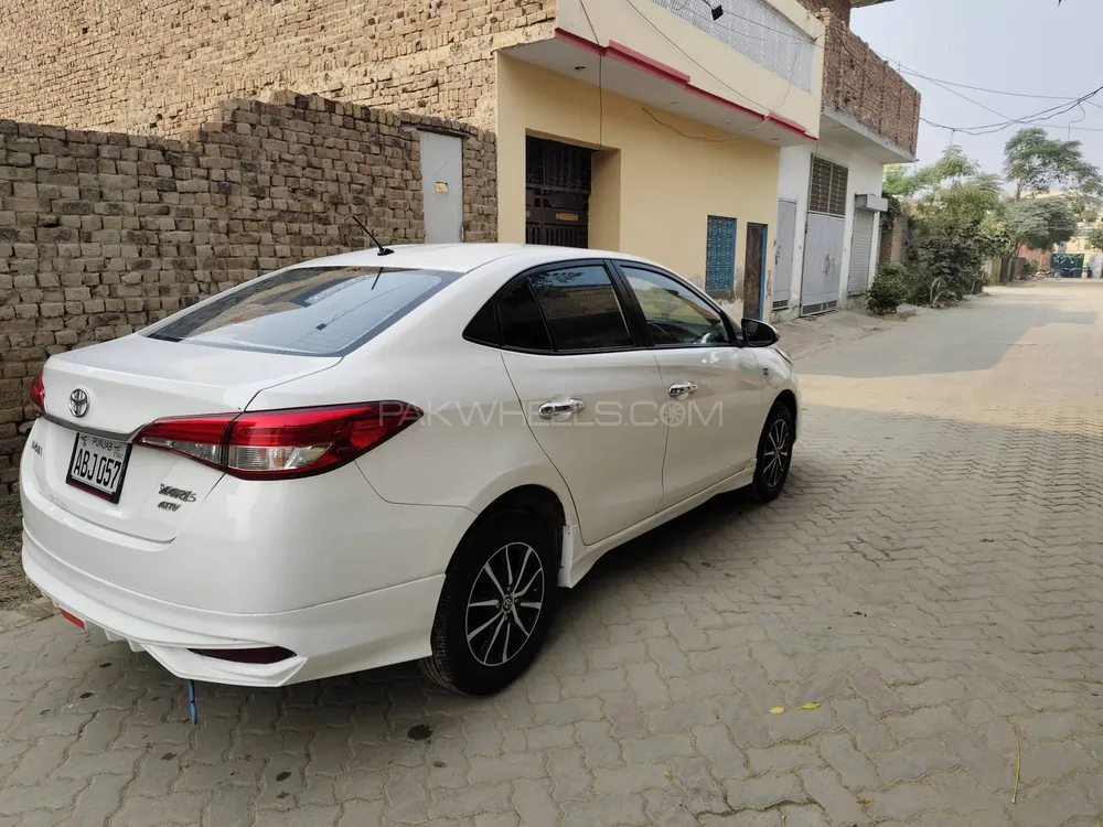 Toyota Yaris Sedan 2020 for Sale in Lahore Toyota Yaris Sedan 2020 for Sale in Lahore Image-9