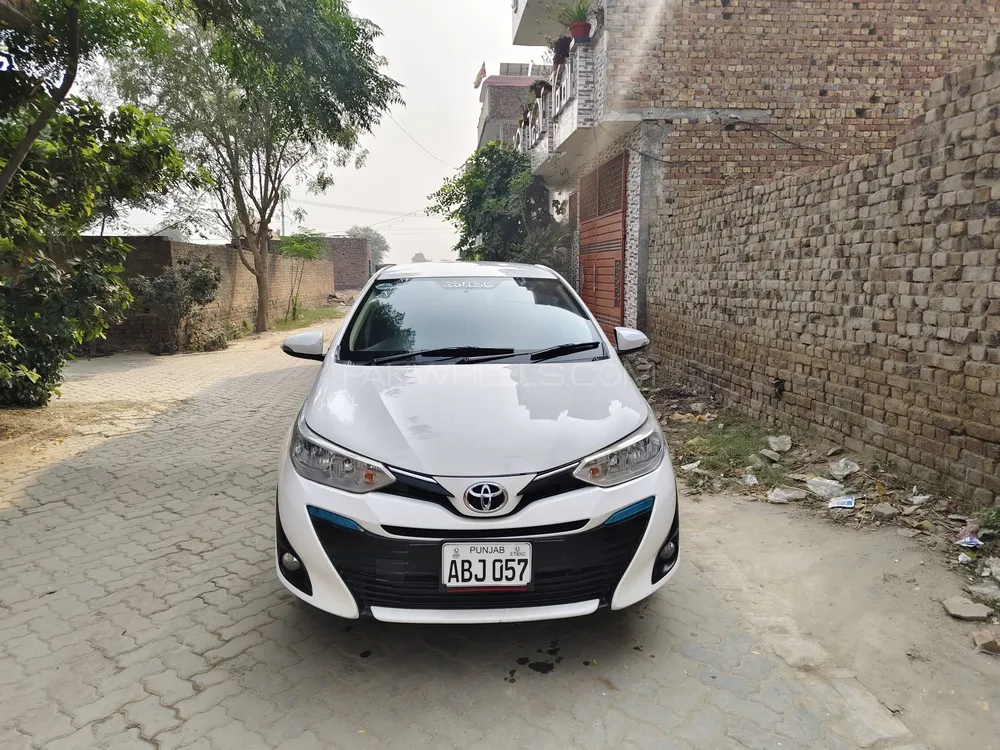 Toyota Yaris Sedan 2020 for Sale in Lahore Toyota Yaris Sedan 2020 for Sale in Lahore Image-1