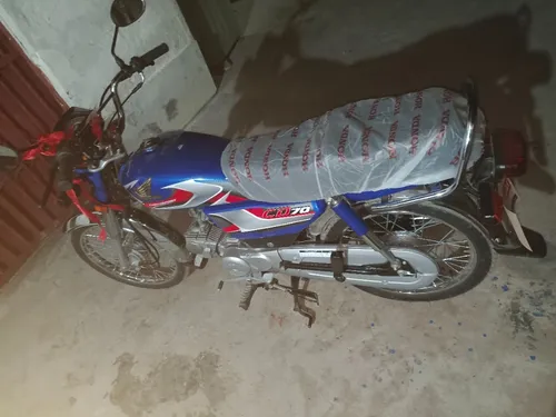 Honda CD 70 2025