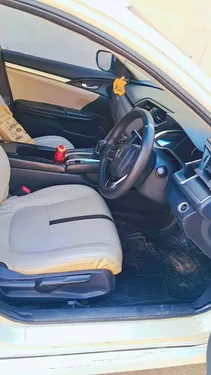 Honda Civic Oriel 1.8 i-VTEC CVT 2018