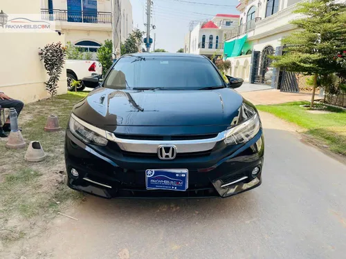 Honda Civic Oriel 1.8 i-VTEC CVT 2021