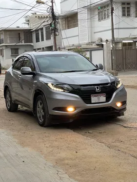 Honda Vezel Hybrid Z Honda Sensing  2016