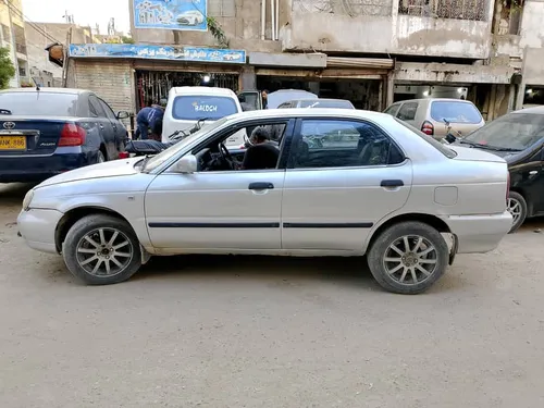 Suzuki Baleno JXR 2004