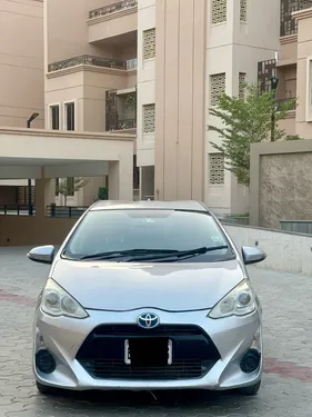 Toyota Aqua S 2015