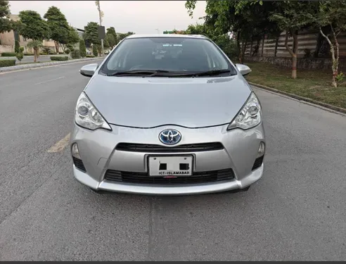 Toyota Aqua S LED Soft Leather Selection 2014