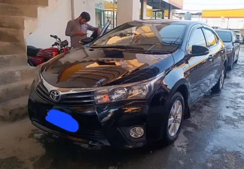 Toyota Corolla Altis Automatic 1.6 2015
