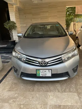 Toyota Corolla Altis Automatic 1.6 2015