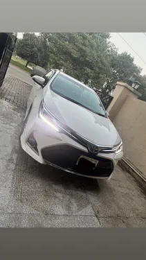 Toyota Corolla Altis Grande X CVT-i 1.8 Beige Interior 2023