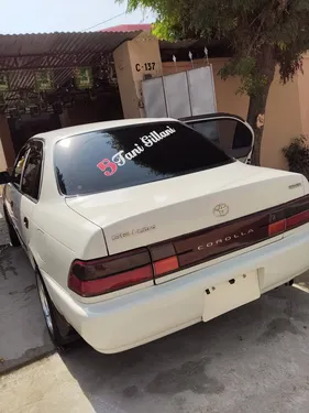 Toyota Corolla XE 2001