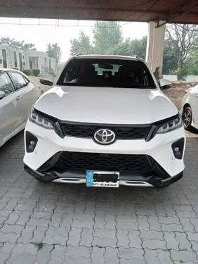 Toyota Fortuner Legender  2022
