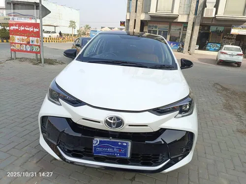 Toyota Yaris Sedan GLI CVT 1.3 2024