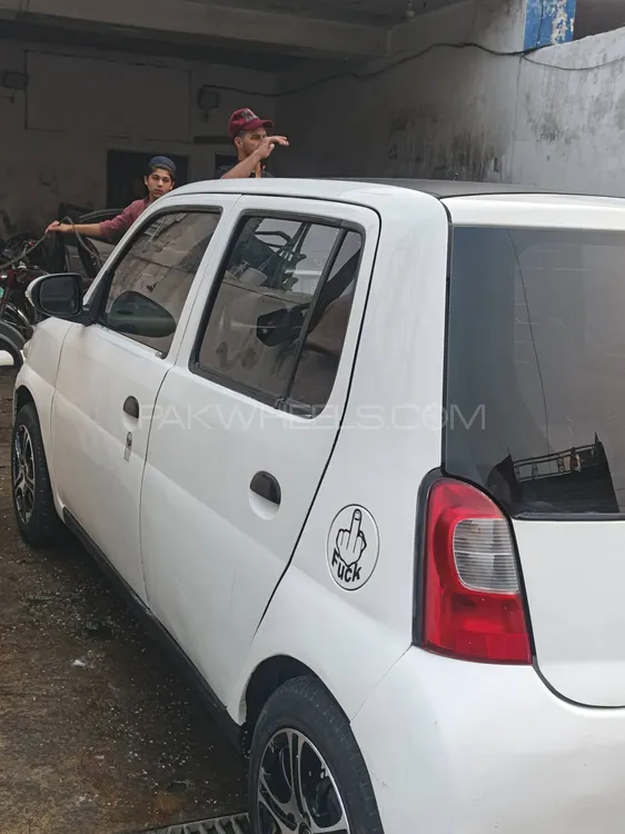Daihatsu Esse 2011 for Sale in Lahore Image-1