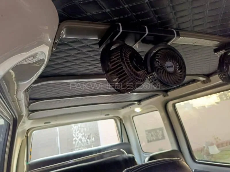 Daihatsu Hijet 2009 for Sale in Lahore Daihatsu Hijet 2009 for Sale in Lahore Image-2