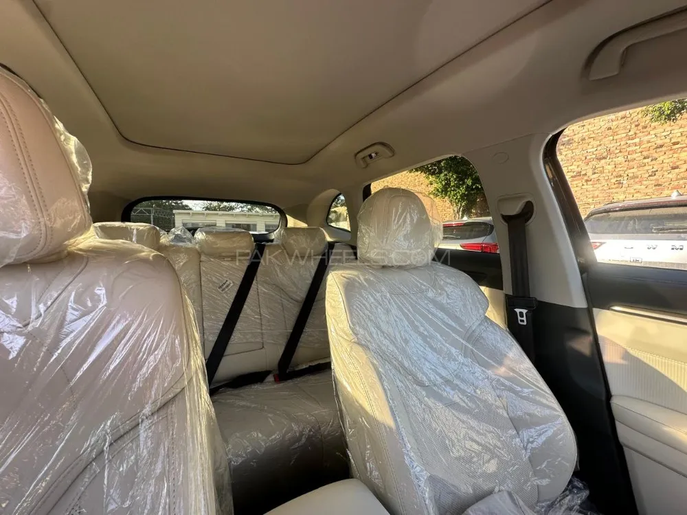 Haval H6 2025 for Sale in Islamabad Haval H6 2025 for Sale in Islamabad Image-8