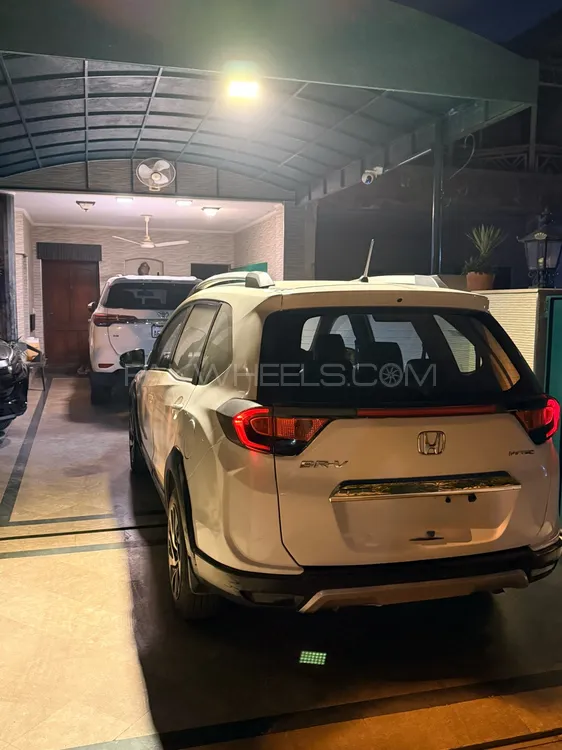 Honda BR-V 2018 for Sale in Lahore Honda BR-V 2018 for Sale in Lahore Image-3