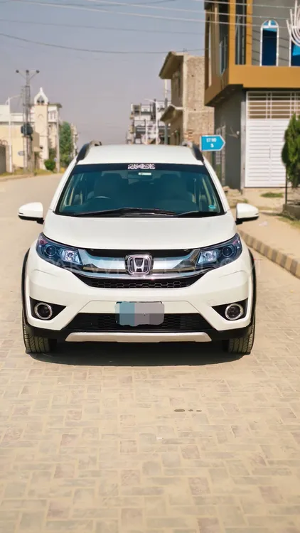 Honda BR-V 2018 for Sale in Islamabad Image-1