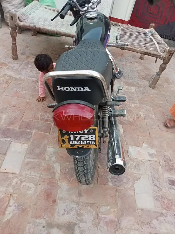 Honda CG 125 2017 for Sale Honda CG 125 2017 for Sale Image-4