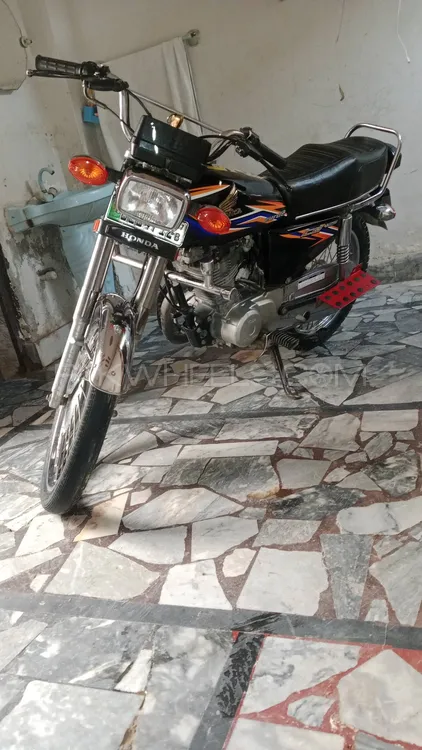 Honda CG 125 2017 for Sale Honda CG 125 2017 for Sale Image-4